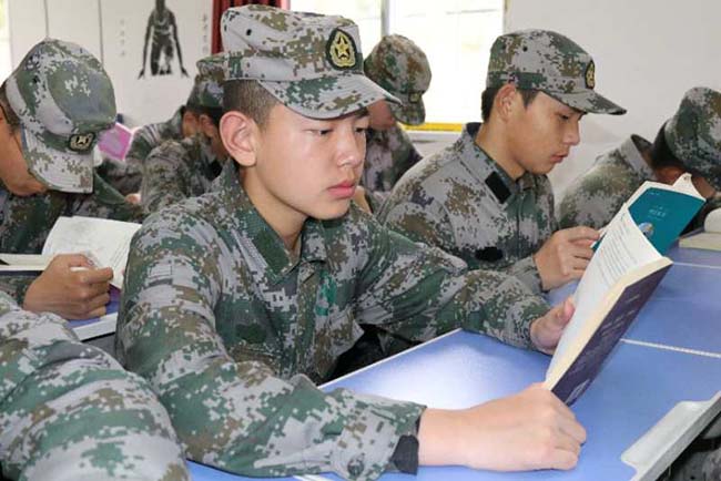 高三男孩谈恋爱家长怎么办