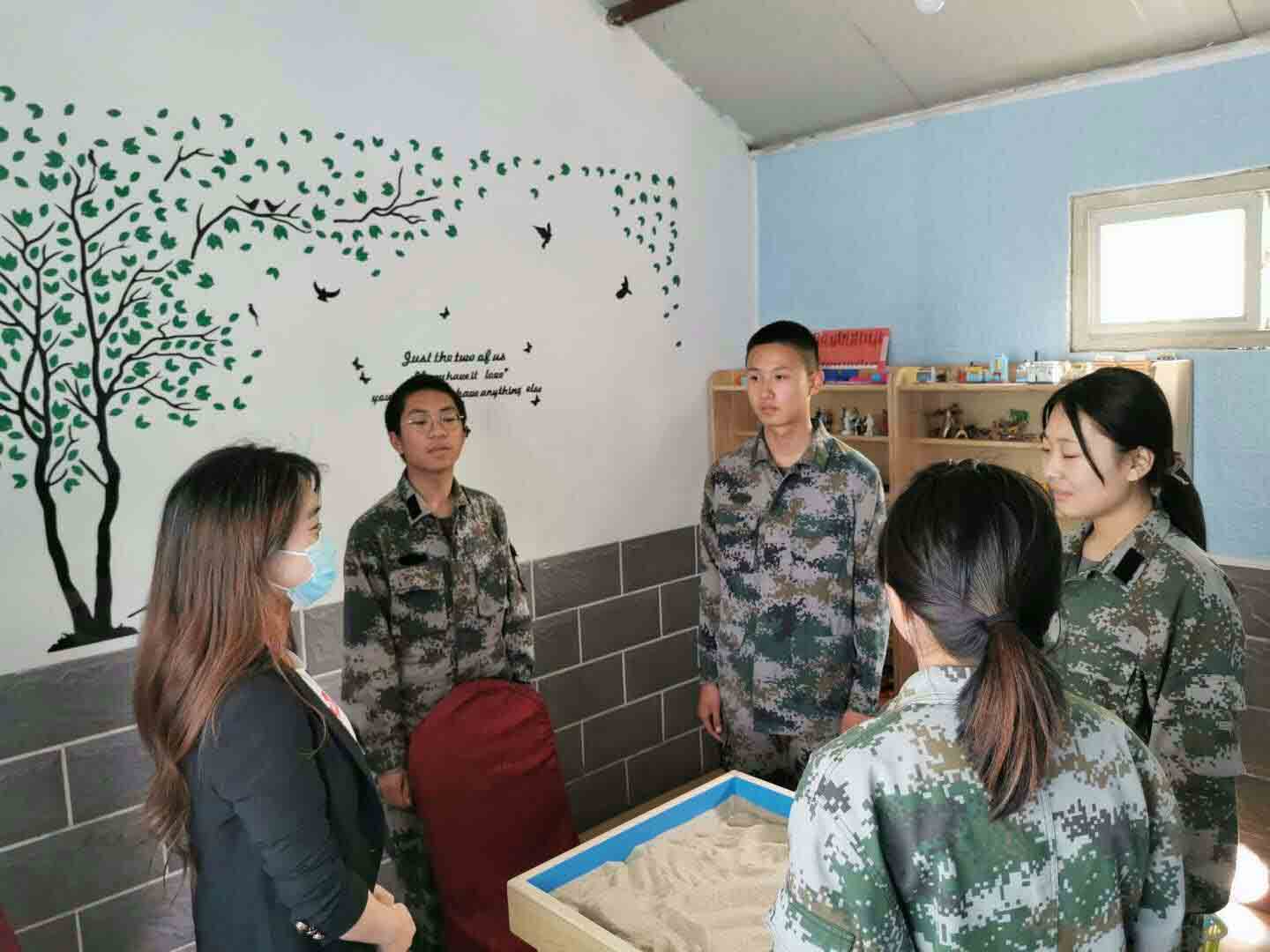 13岁女孩子早恋怎么办