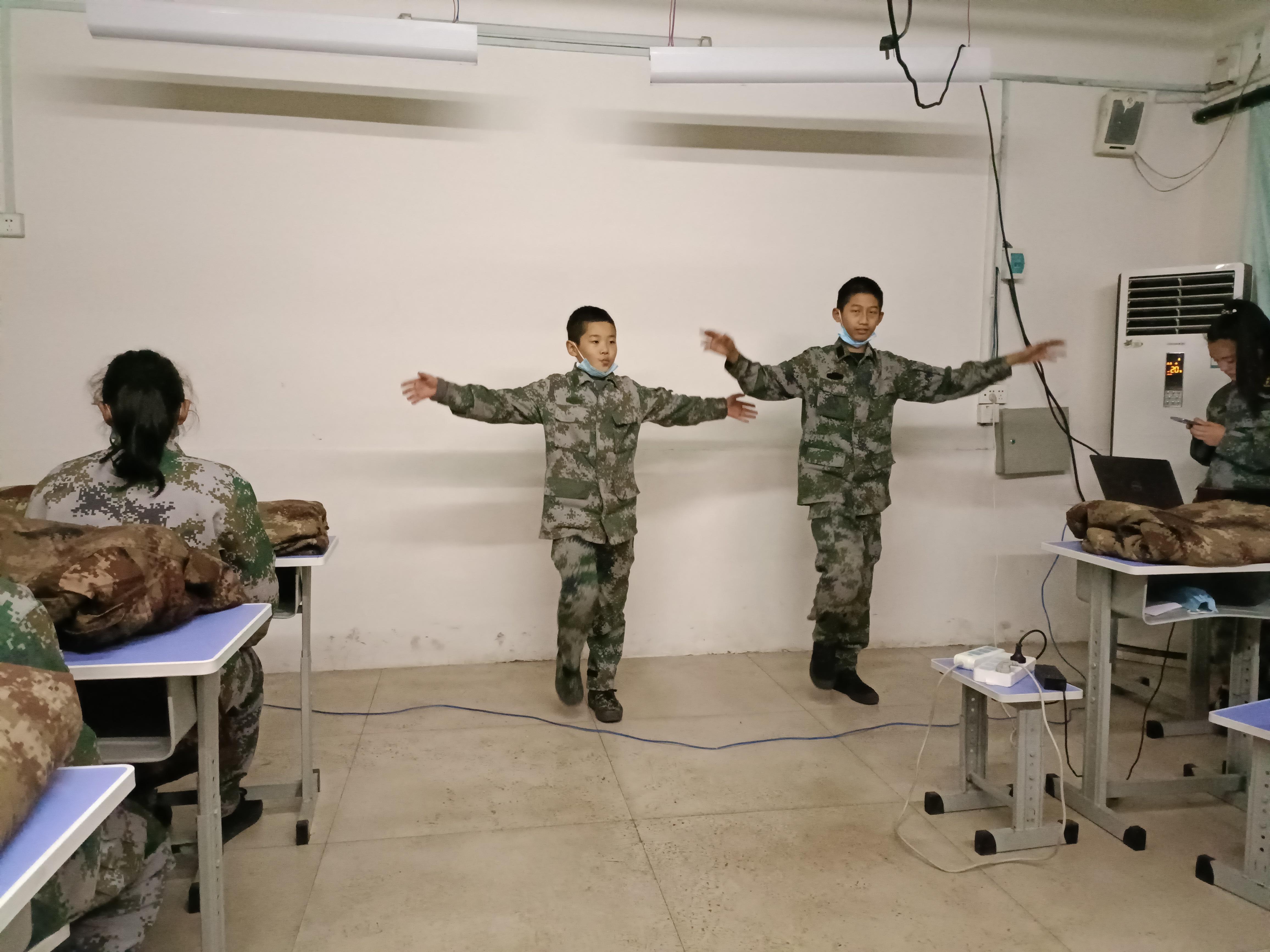 14岁孩子早恋有哪些表现 信阳叛逆孩子教育学校